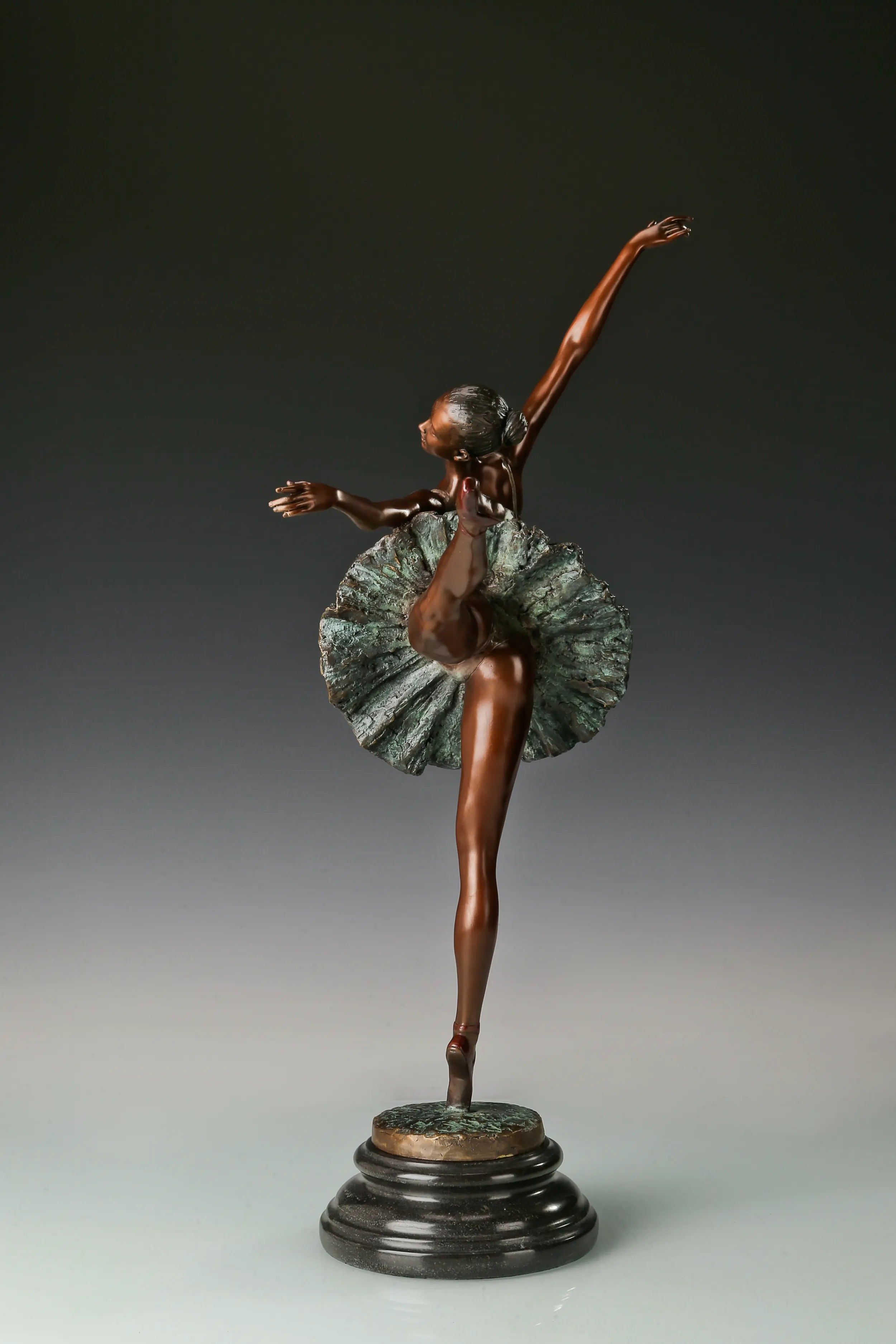 Arabesque Ballerina bronze sculpture patina detail