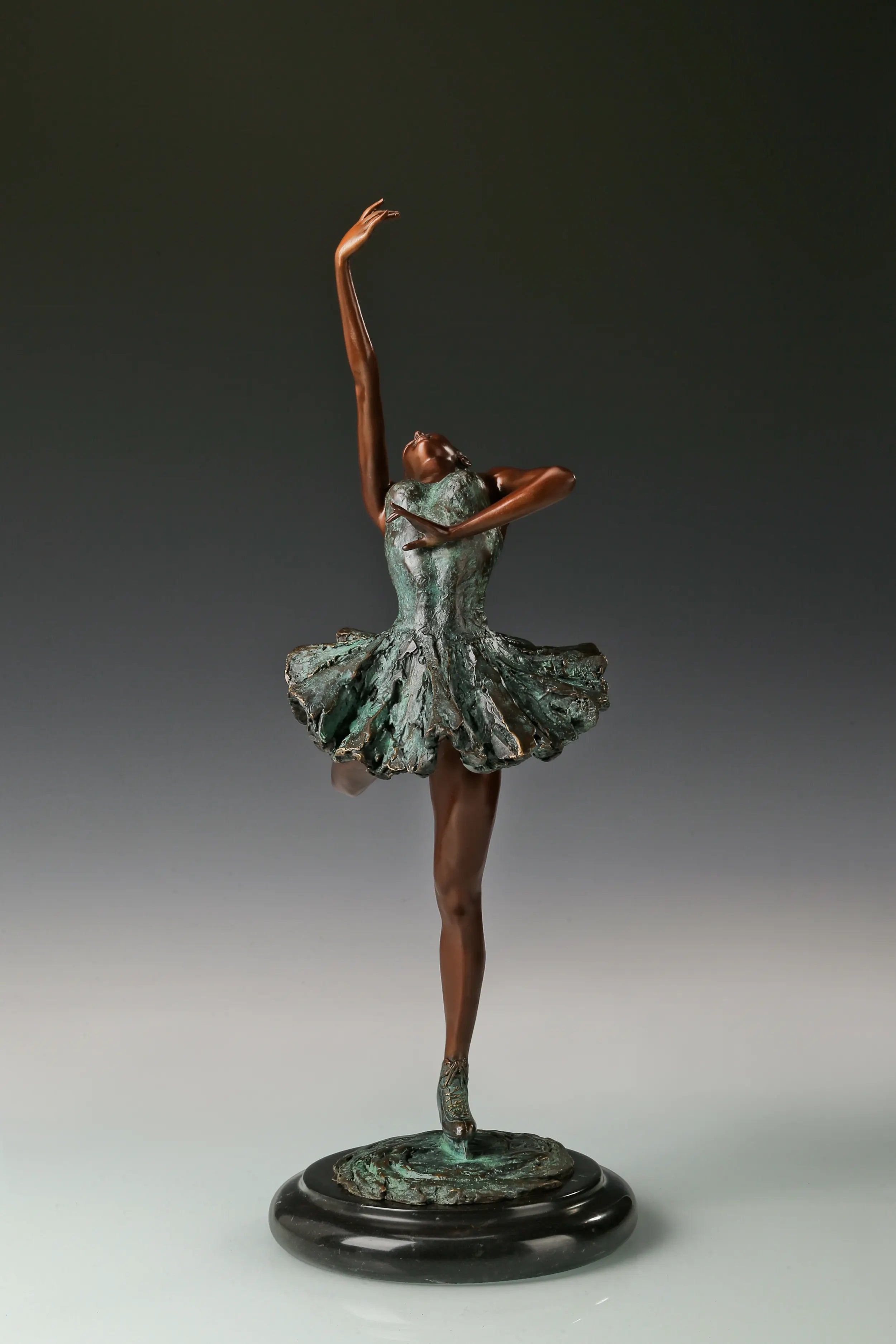 Roller-Skating Ballerina bronze sculpture movement detail