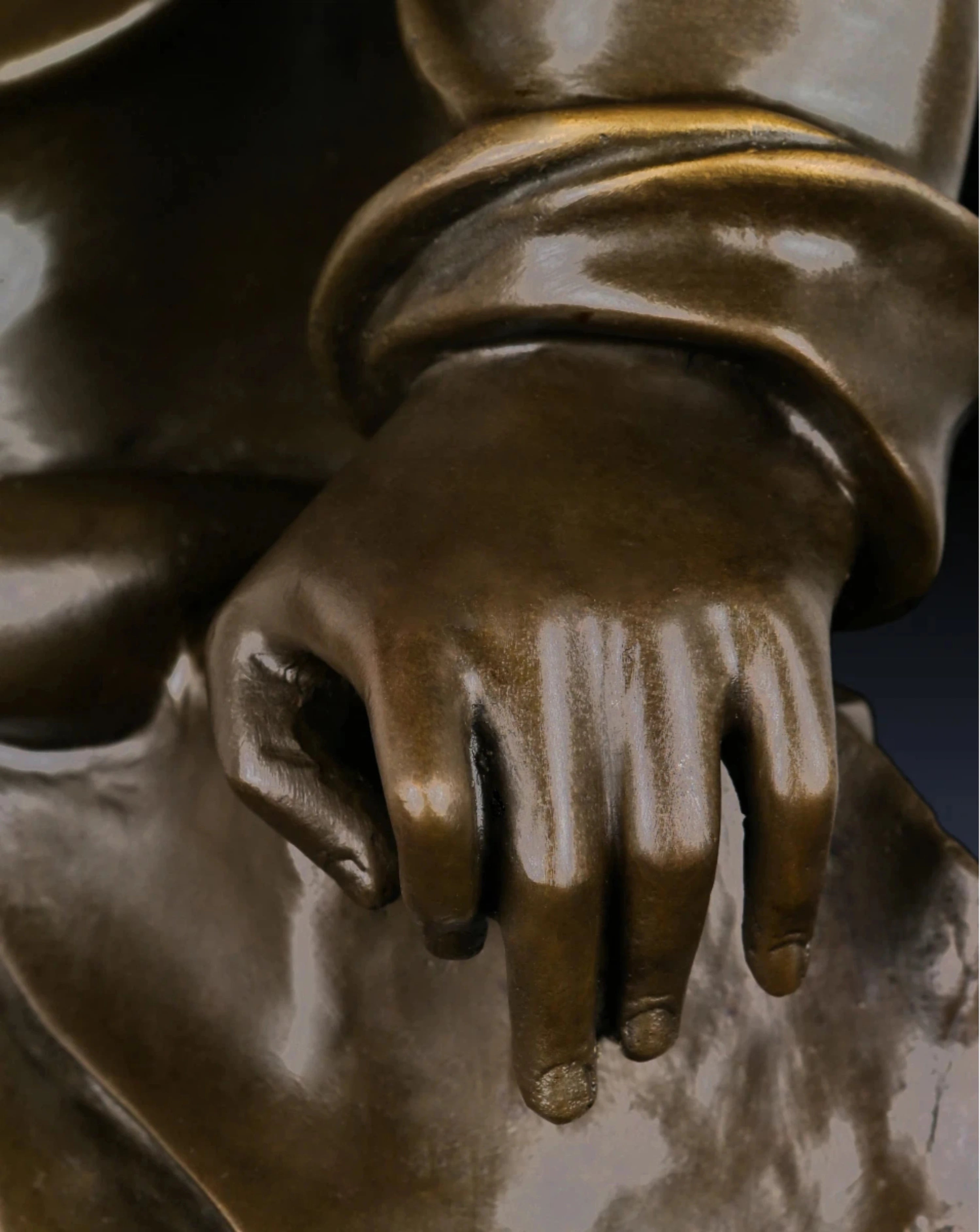 This is a stately full-length bronze statue of Ludwig van Beethoven, the legendary German composer, crafted using the lost-wax casting method.