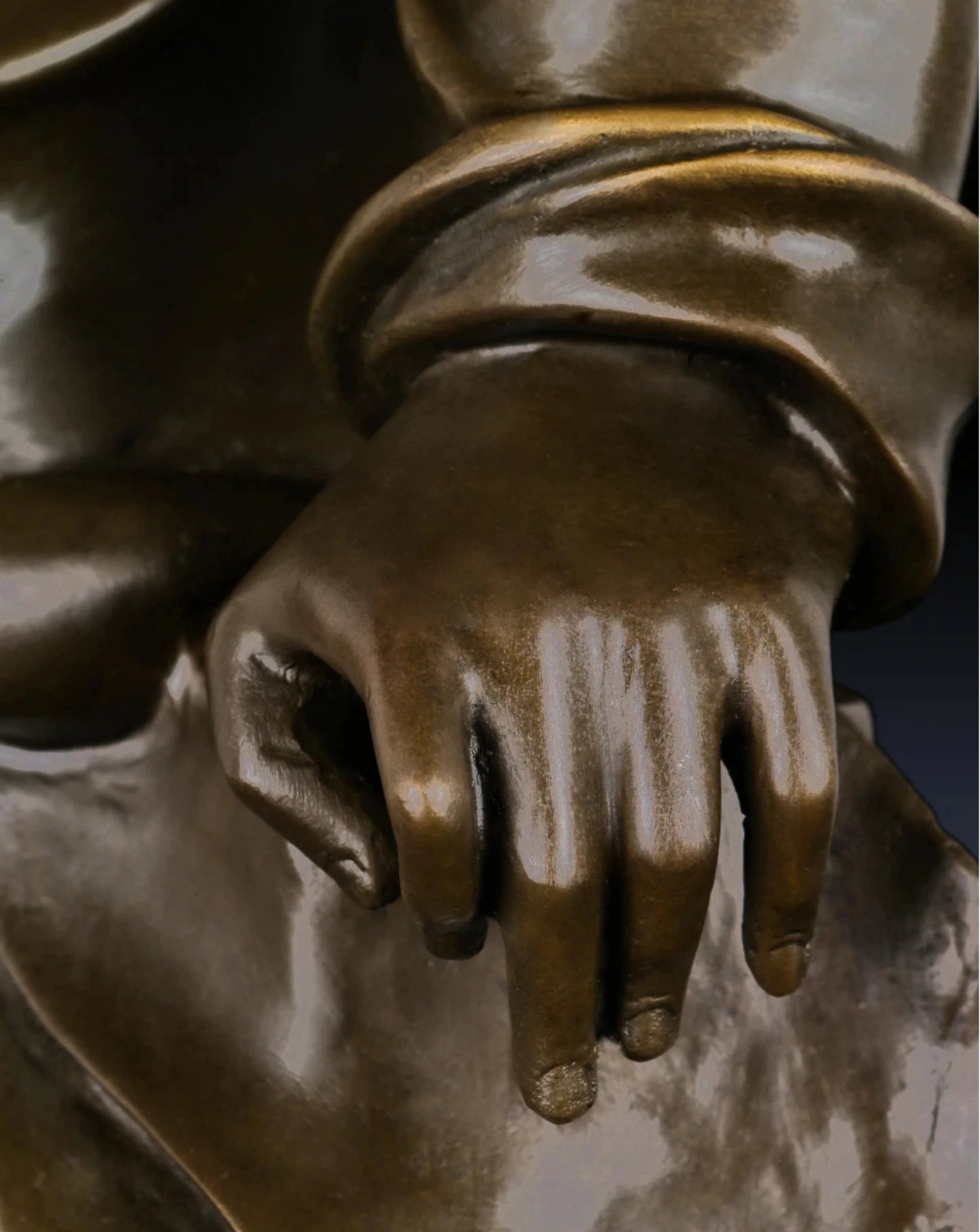 This is a stately full-length bronze statue of Ludwig van Beethoven, the legendary German composer, crafted using the lost-wax casting method.