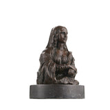 Bronze bust sculpture of the Mona Lisa, inspired by Leonardo da Vinci’s masterpiece. A refined collectible artwork for classical interiors and art lovers.