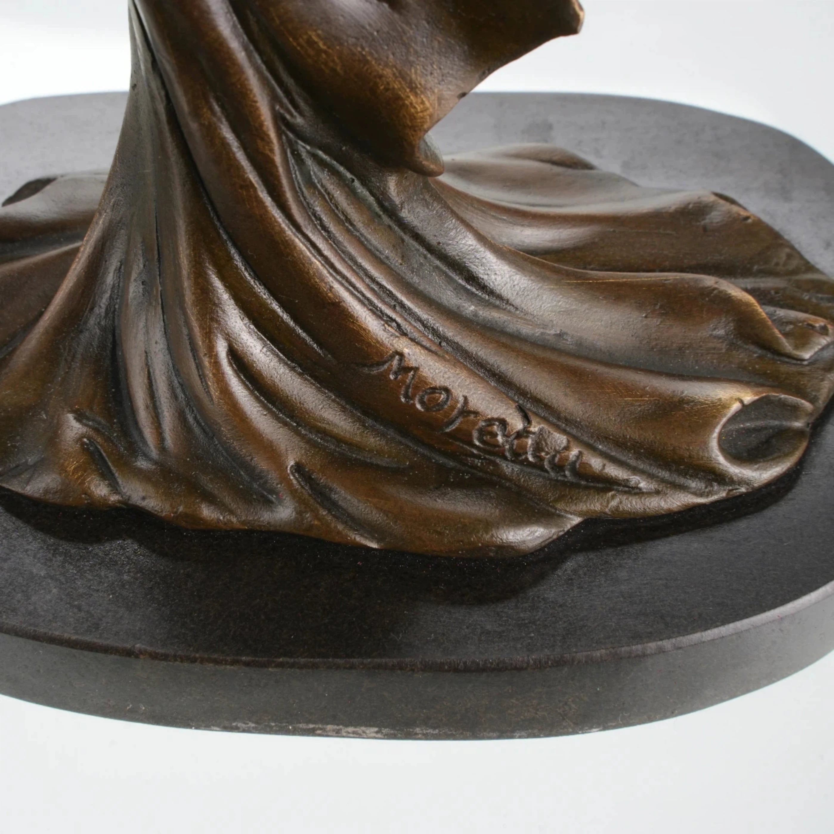 Flowing hair detail of moon goddess statue